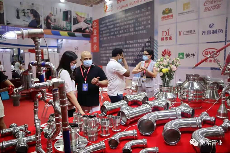 齊全的展會(huì)樣品，專業(yè)產(chǎn)品講解，得到了國(guó)內(nèi)外客戶的一致贊譽(yù)